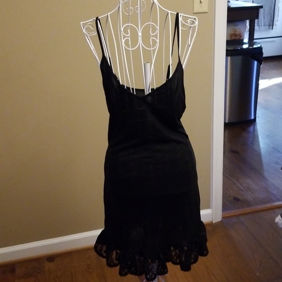 Gorgeous black lace FP dress - Picture 6 of 8